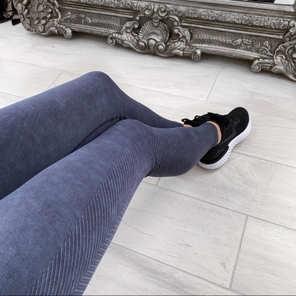 Workout Leggings - Picture 2 of 2